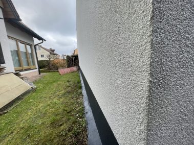 Sockeldämmung, Sockelfarbe Guad Bau GmbH